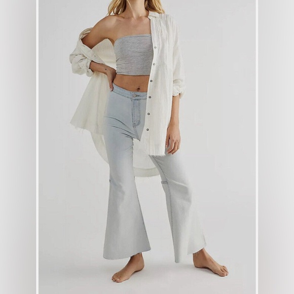 Free People We The Free Youthquake Womens Crop Flare Pants Bleach Light Blue 28 - Picture 3 of 9